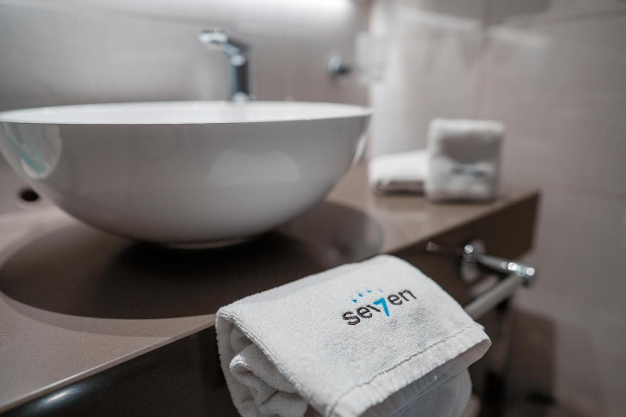 Hotel Seven Филлах Экстерьер фото